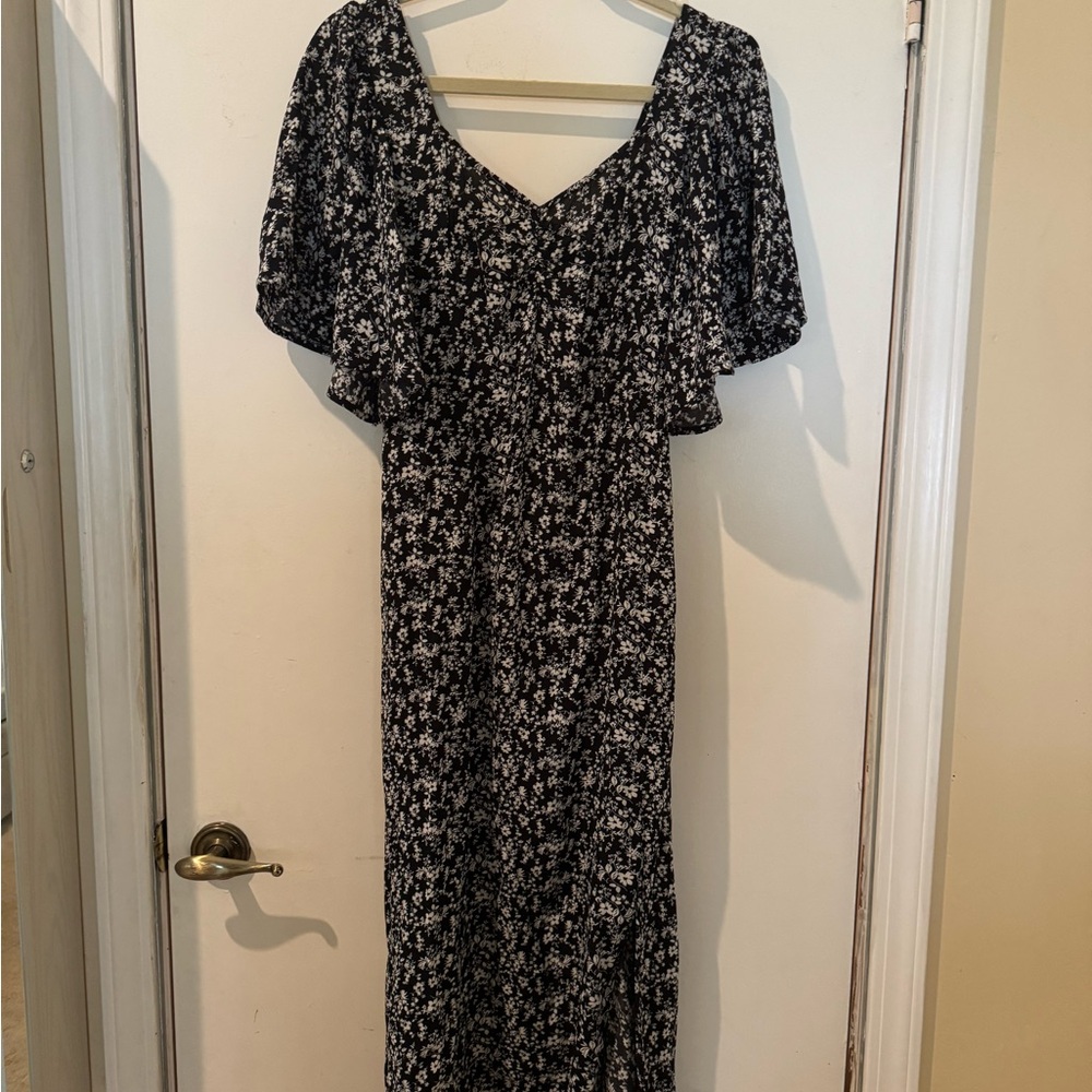 A New Day Black and White Floral Crepe Midi Dress with Cutout and Slit